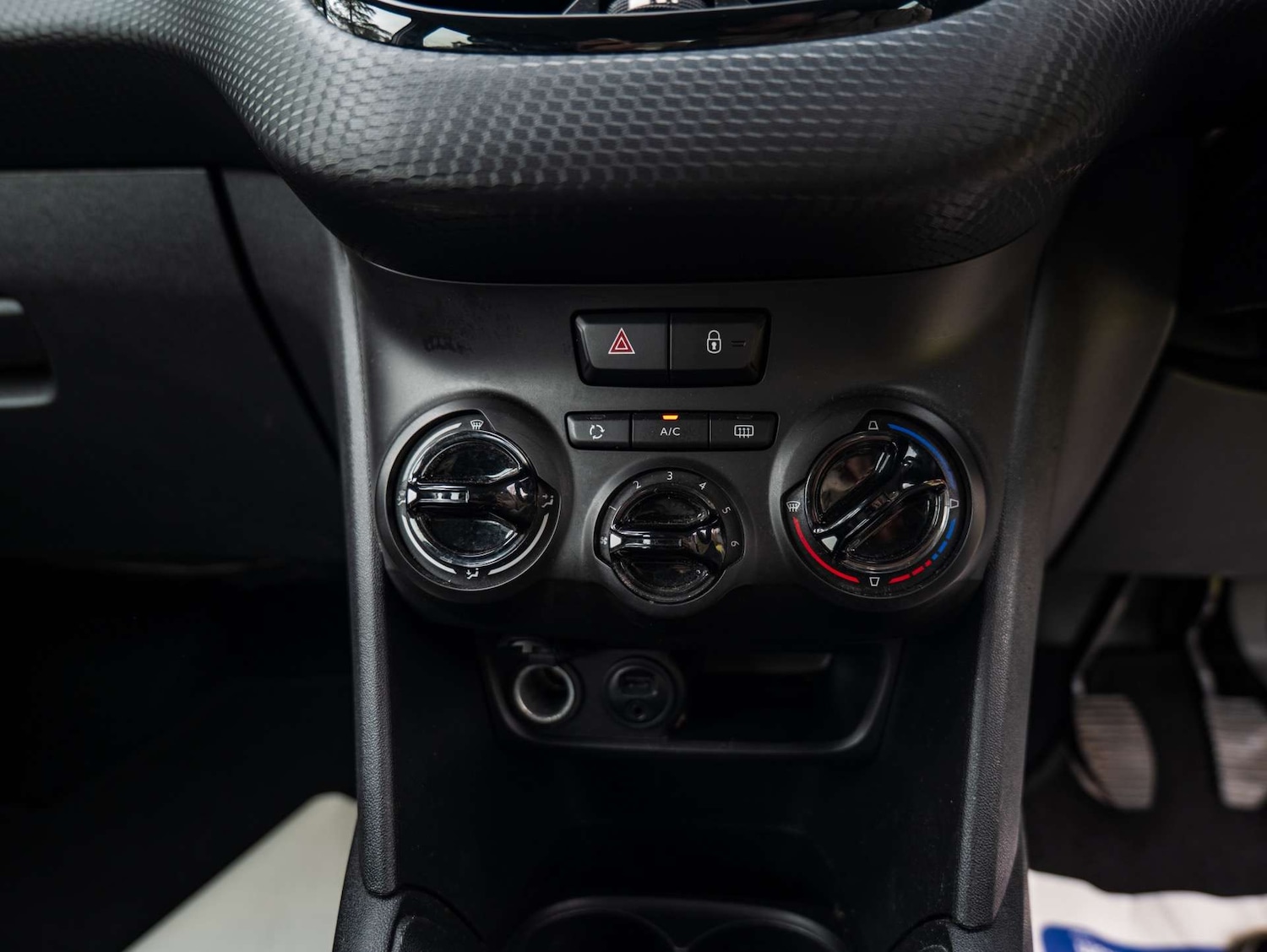 Used Peugeot 208 2024 for sale - 76601397: Photo 29