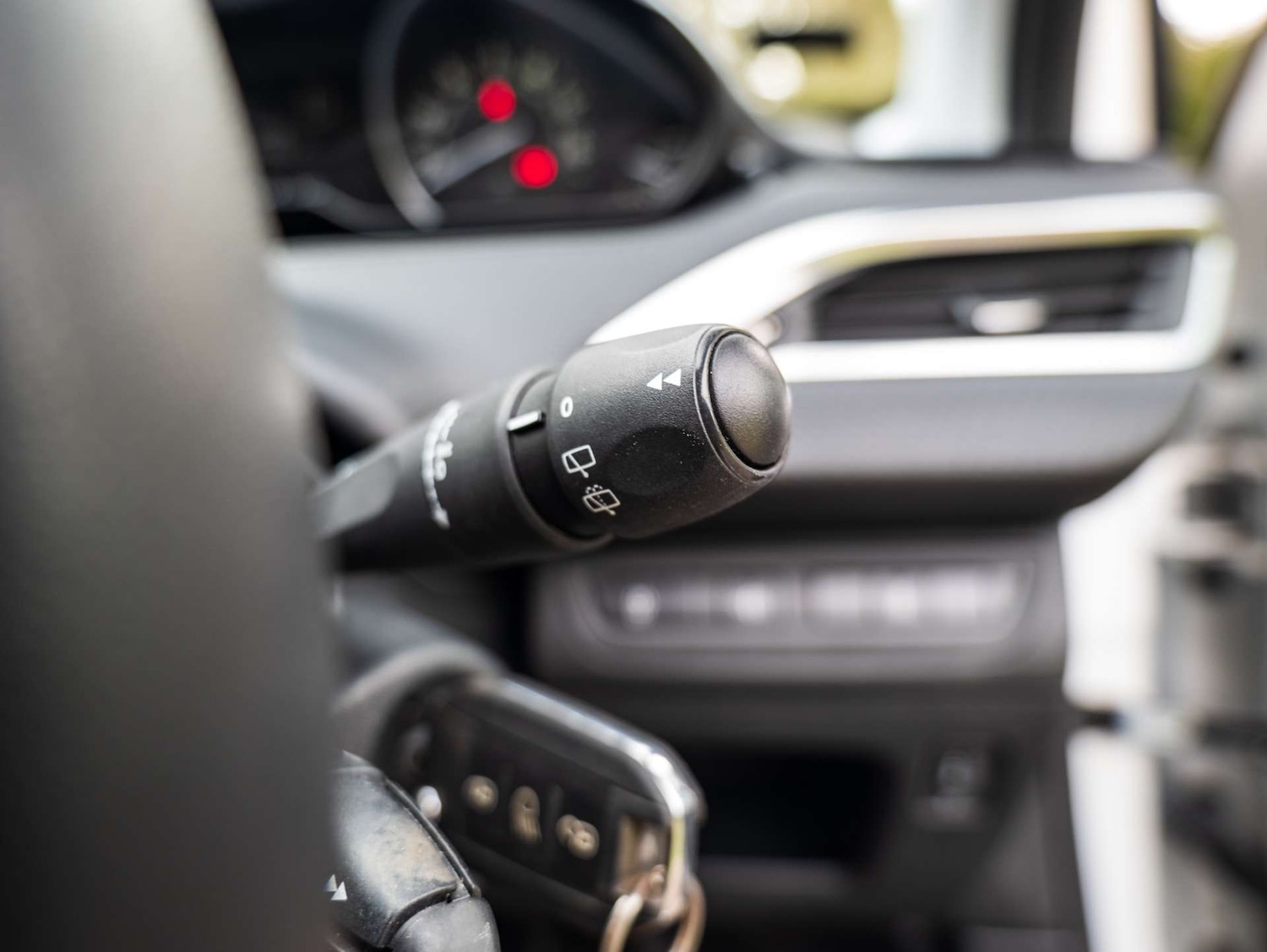 Used Peugeot 208 2024 for sale - 76601397: Photo 32