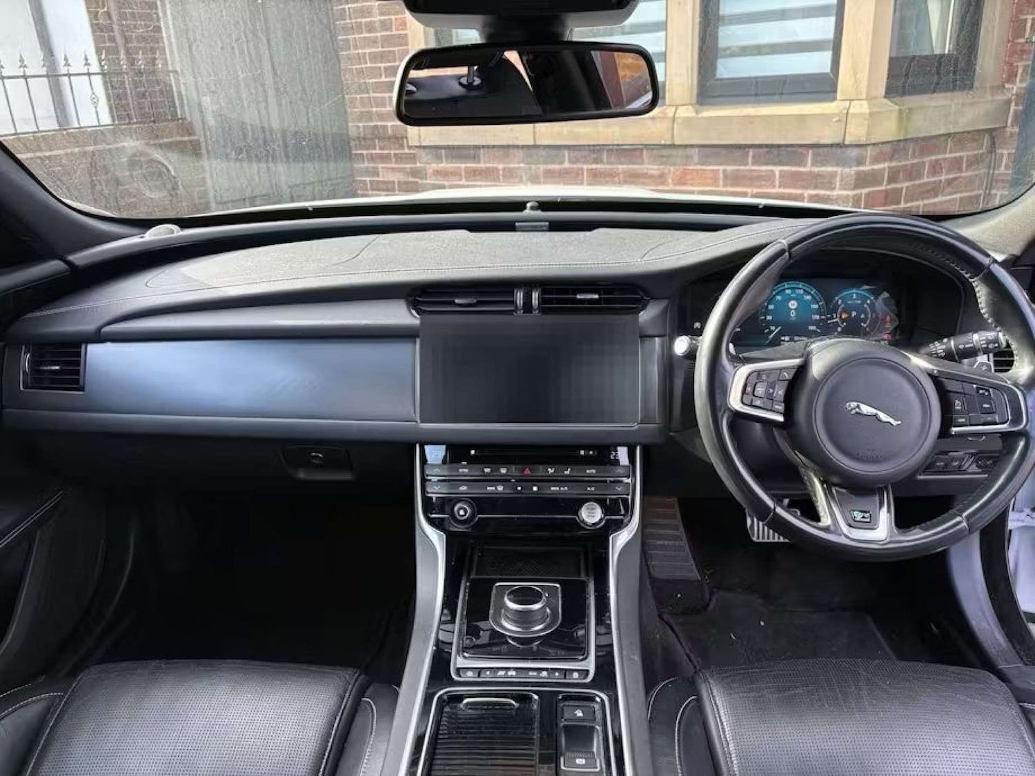 Used Jaguar XF 2017 for sale - 78064627: Photo 4