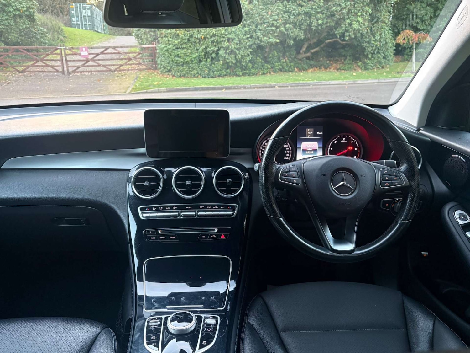 Used Mercedes-Benz GLC 2018 for sale - 76374440: Photo 13