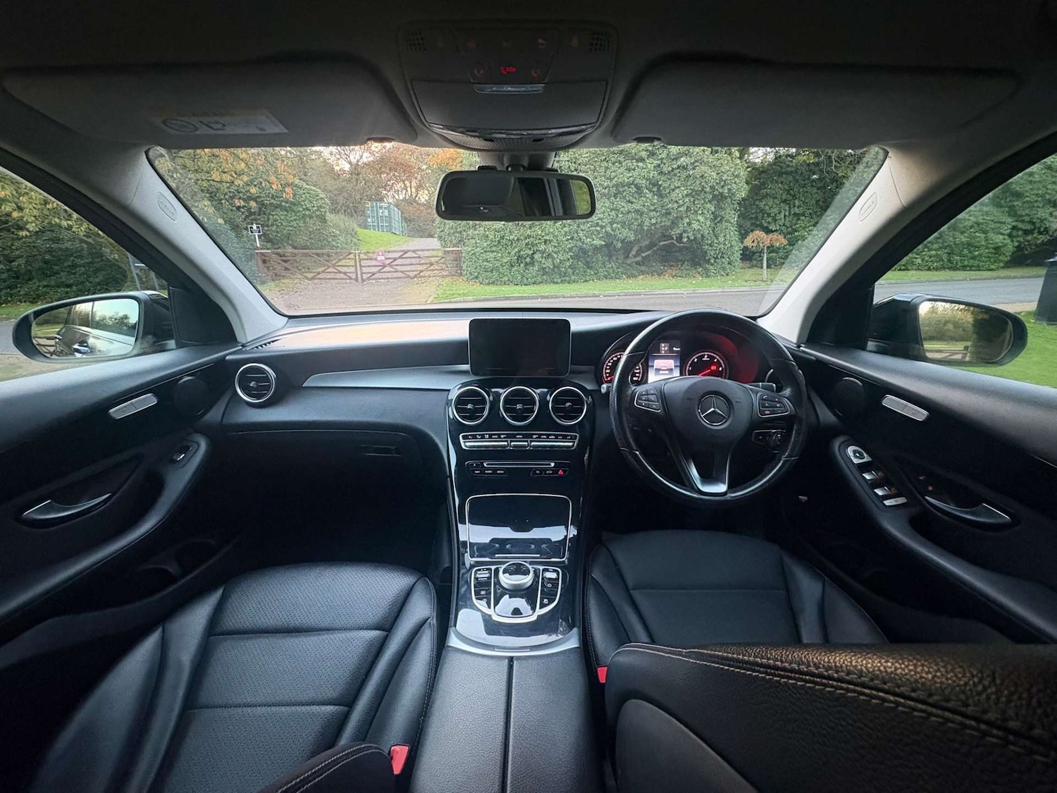Used Mercedes-Benz GLC 2018 for sale - 76374440: Photo 16