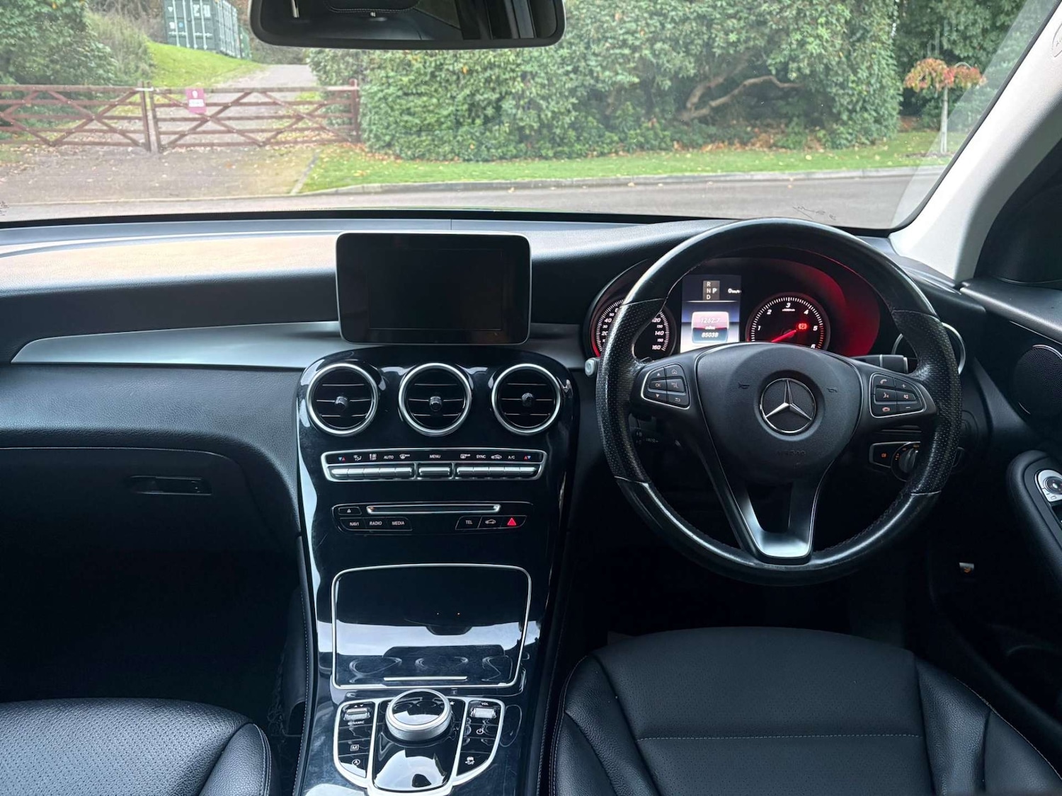 Used Mercedes-Benz GLC 2018 for sale - 76374440: Photo 20