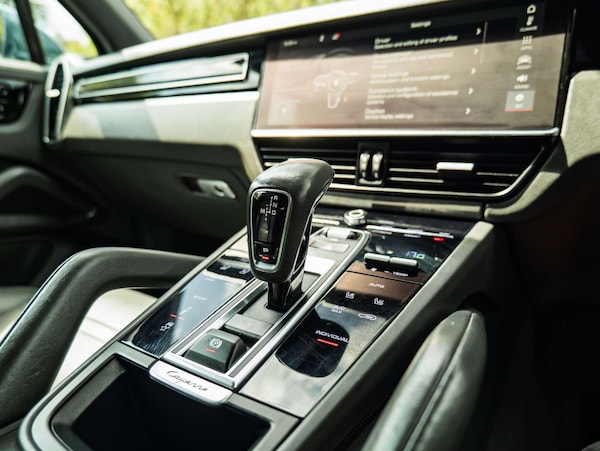 Used Porsche Cayenne 2018 for sale - 74900609: Photo 46
