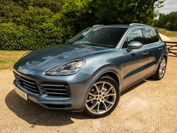 Used Porsche Cayenne 2018 for sale - 74900609: Photo
