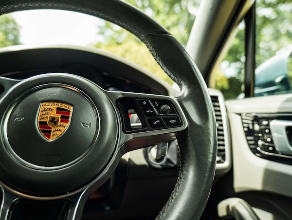 Used Porsche Cayenne 2018 for sale - 74900609: Photo 51