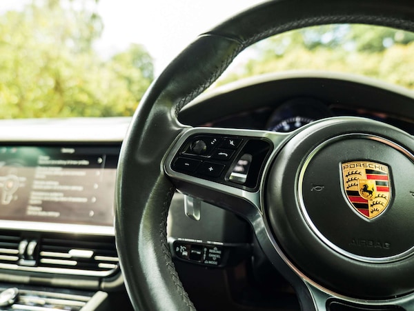Used Porsche Cayenne 2018 for sale - 74900609: Photo 53