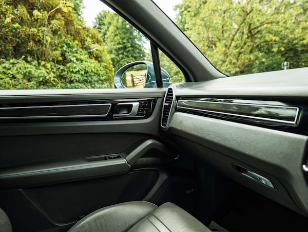 Used Porsche Cayenne 2018 for sale - 74900609: Photo 59