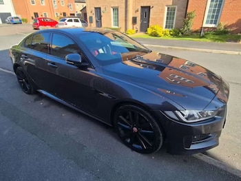 Used Jaguar XE 2016 for sale - 78257283: Photo
