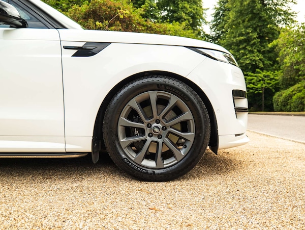 Used Land Rover Range Rover Sport 2023 for sale - 76209975: Photo 11