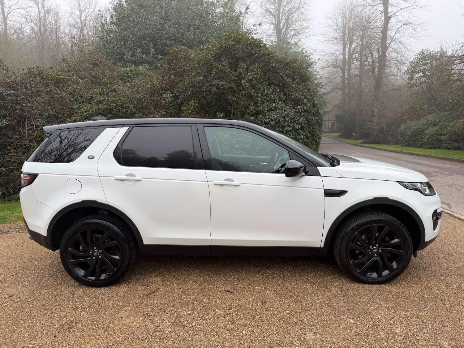 Used Land Rover Discovery Sport 2017 for sale - 77850743: Photo 30