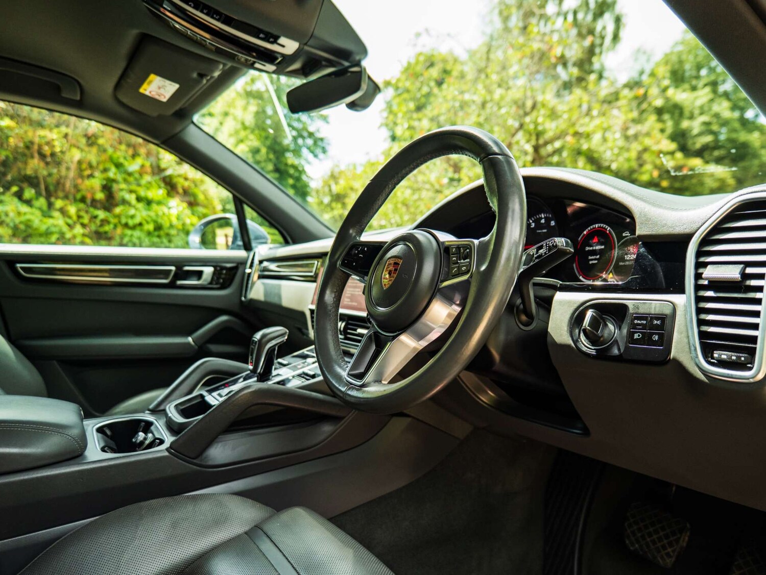 Used Porsche Cayenne 2018 for sale - 76277391: Photo 35