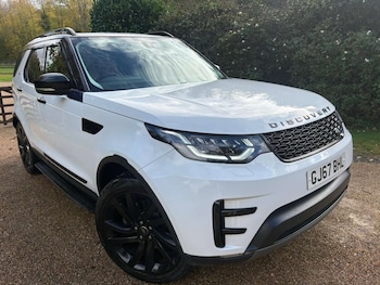 2017 - 3.0 Discovery SE TD6 Auto 4WD 5dr