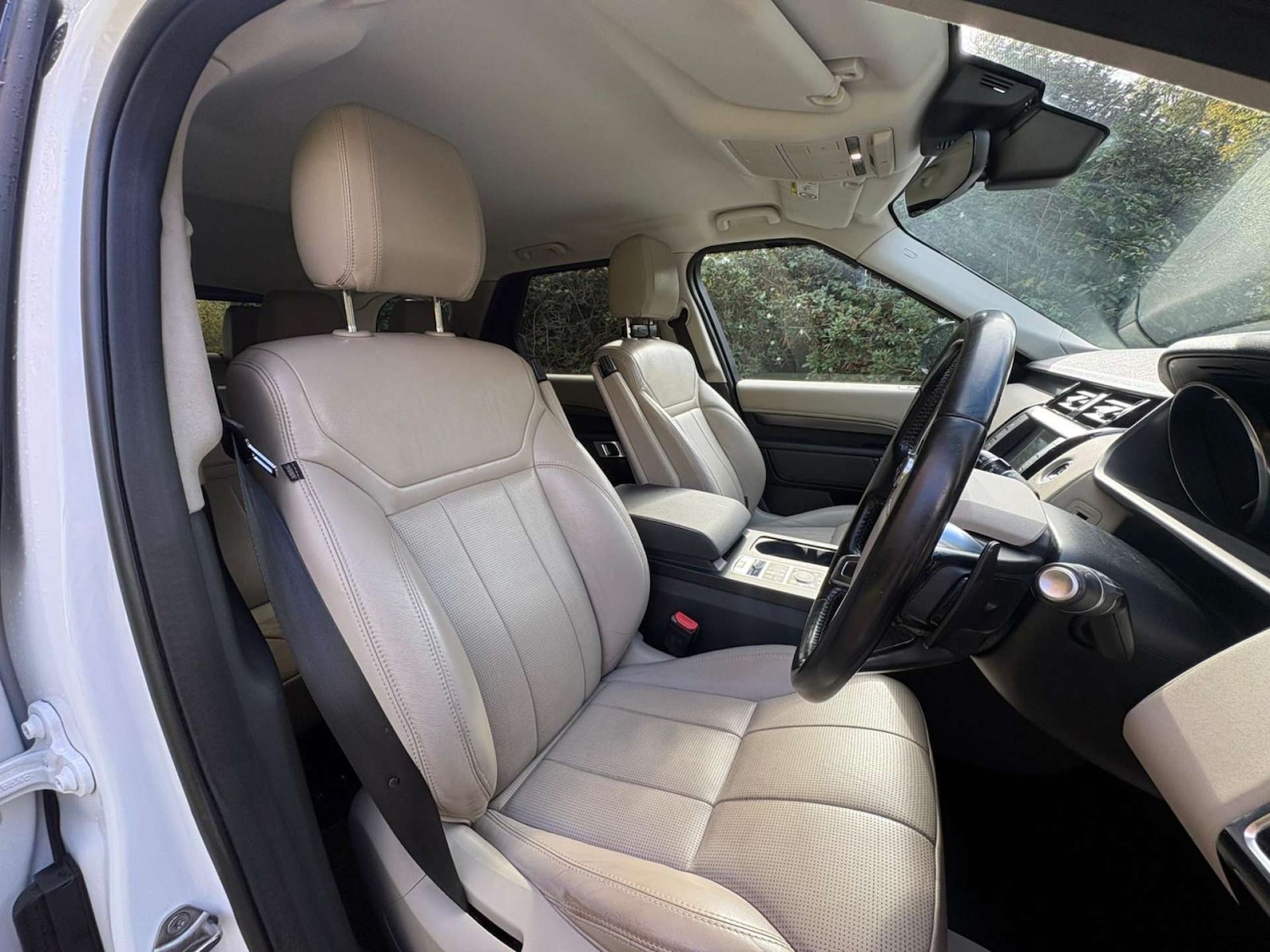 Used Land Rover Discovery 2017 for sale - 76299552: Photo 21