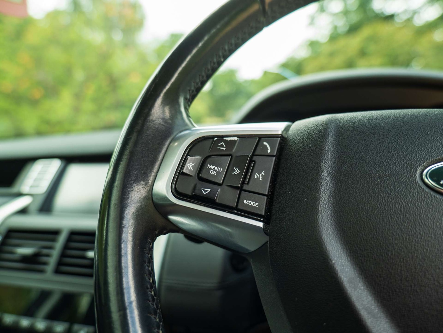 Used Land Rover Discovery Sport 2016 for sale - 76600636: Photo 29