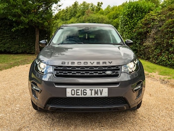 Used Land Rover Discovery Sport 2016 for sale - 76600636: Photo