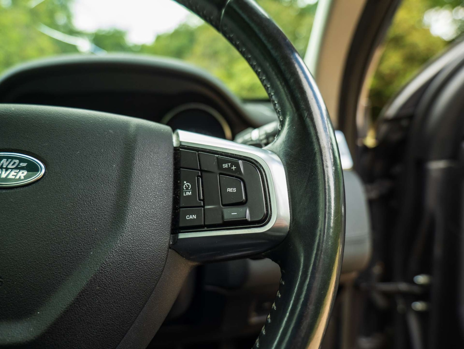 Used Land Rover Discovery Sport 2016 for sale - 76600636: Photo 31