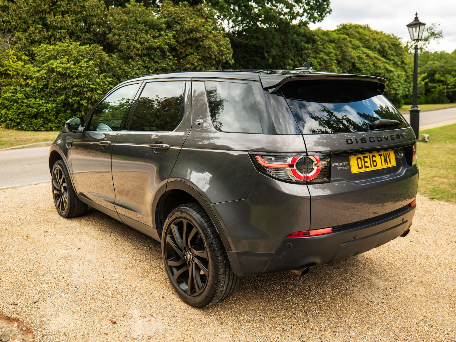 Used Land Rover Discovery Sport 2016 for sale - 76600636: Photo 5