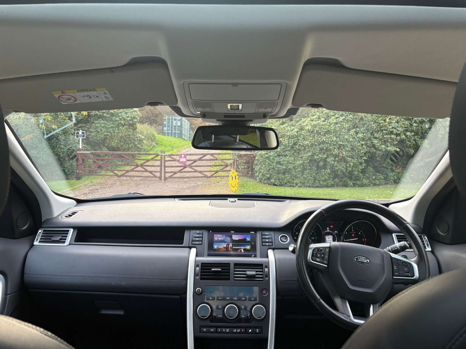 Used Land Rover Discovery Sport 2017 for sale - 77822608: Photo 14