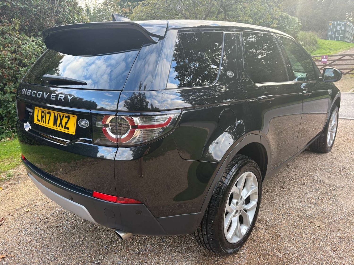 Used Land Rover Discovery Sport 2017 for sale - 77822608: Photo 32