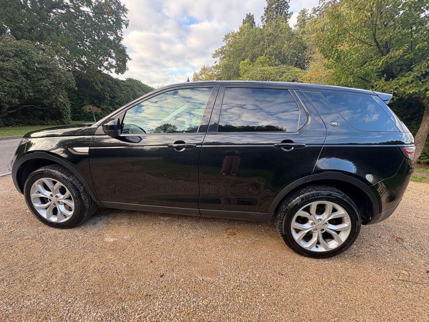 Used Land Rover Discovery Sport 2017 for sale - 77822608: Photo 33