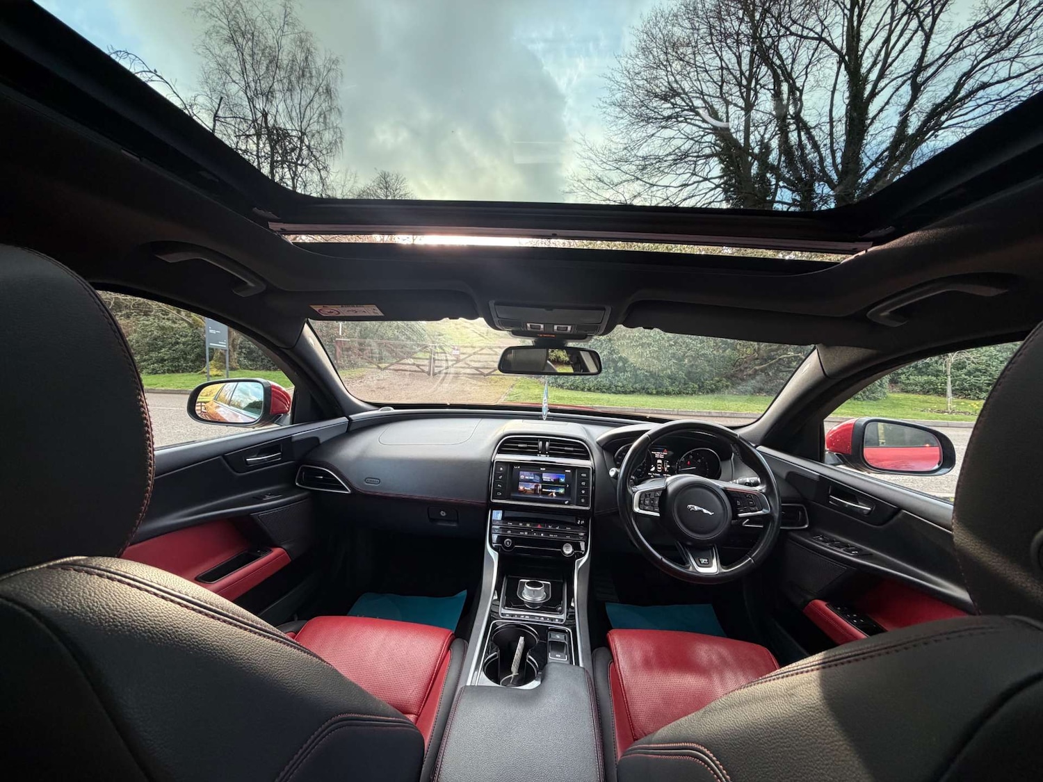 Used Jaguar XE 2015 for sale - 77877242: Photo 17