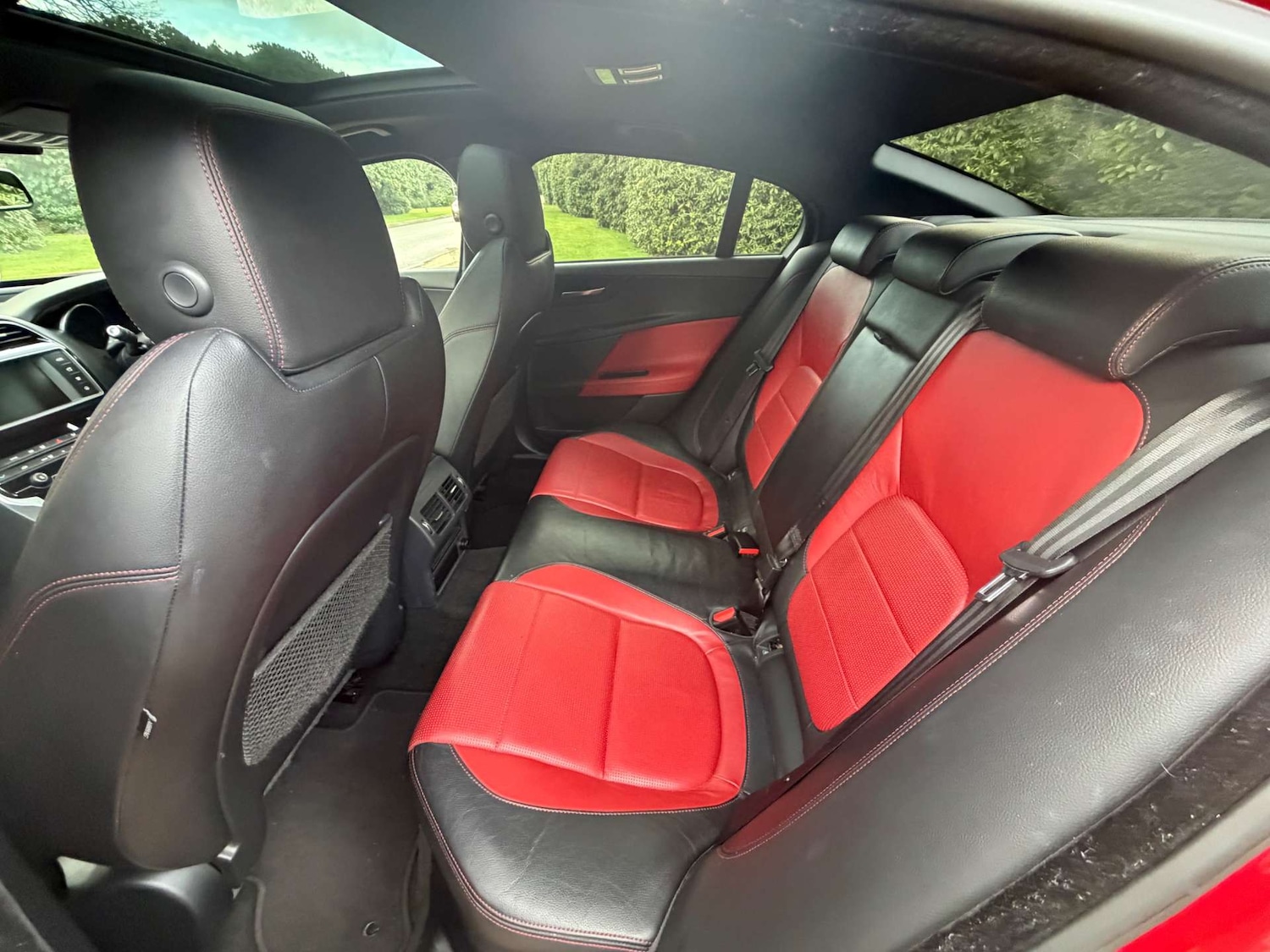 Used Jaguar XE 2015 for sale - 77877242: Photo 26