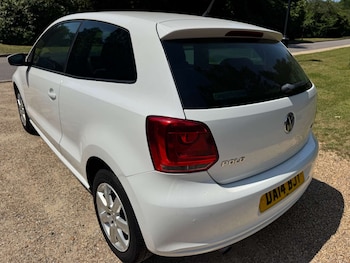 Used Volkswagen Polo 2014 for sale - 79030357: Photo
