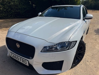 Used Jaguar XF 2020 for sale - 79445277: Photo