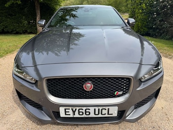 Used Jaguar XE 2016 for sale - 78381408: Photo