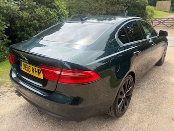 Used Jaguar XE 2016 for sale - 78928961: Photo