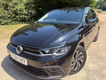 Used Volkswagen Polo 2024 for sale - 79153678: Photo