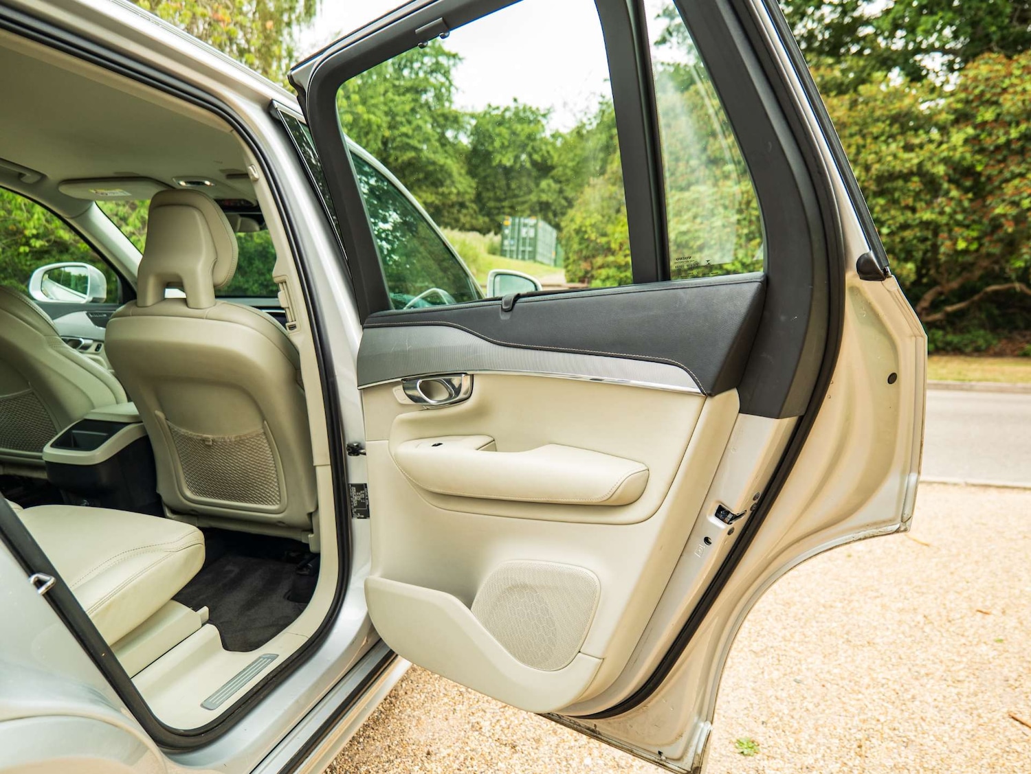 Used Volvo XC90 2017 for sale - 77272729: Photo 23