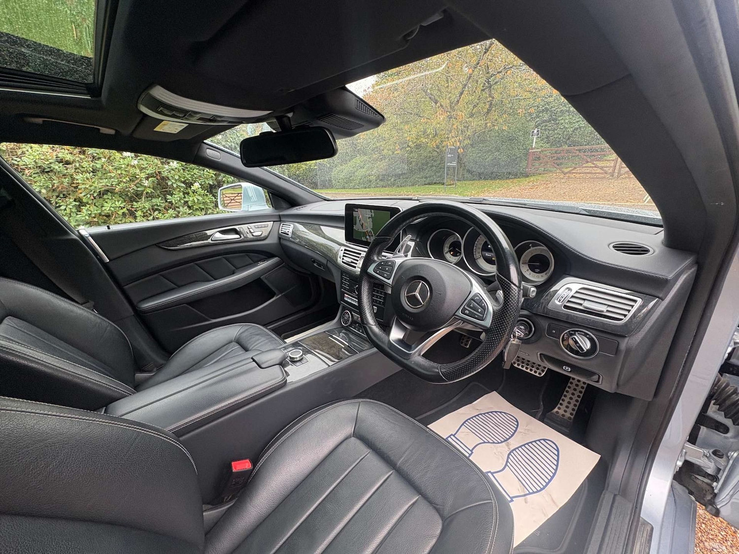 Used Mercedes-Benz CLS 2016 for sale - 76354249: Photo 32