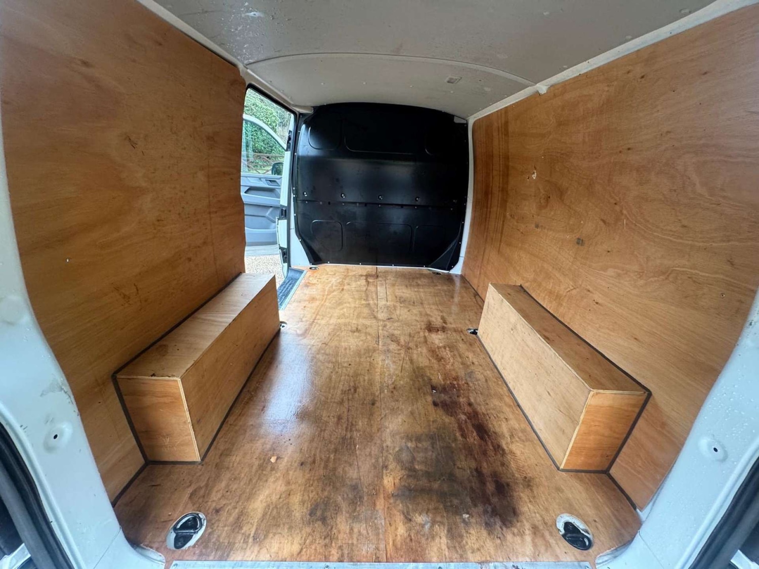 Used Volkswagen Transporter 2024 for sale - 76881598: Photo 30