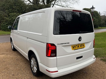 Used Volkswagen Transporter 2024 for sale - 76881598: Photo