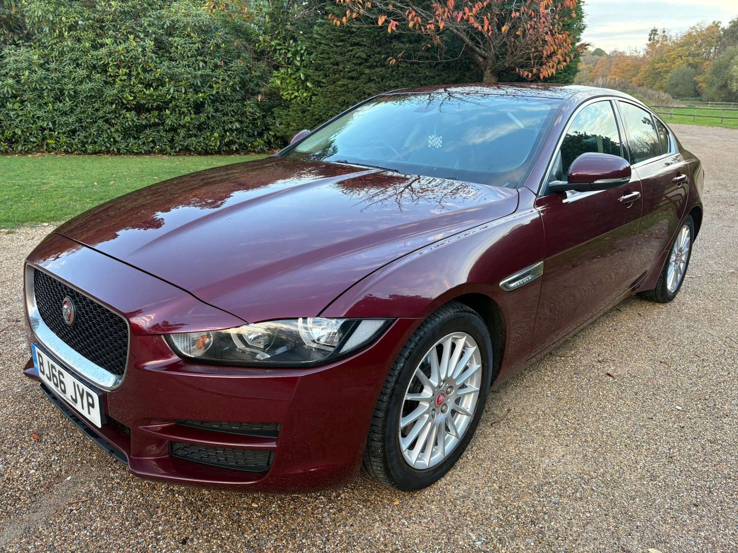 Used Jaguar XE 2016 for sale - 76469542: Photo 33