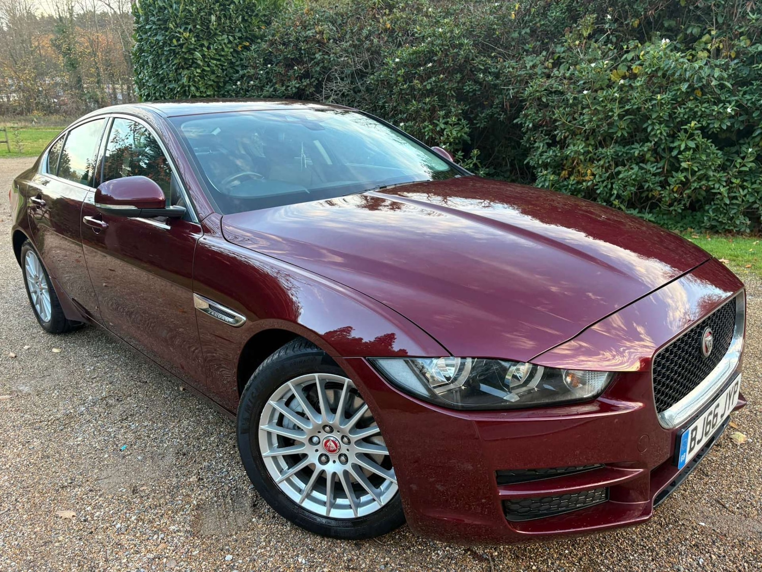 Used Jaguar XE 2016 for sale - 76469542: Photo 34