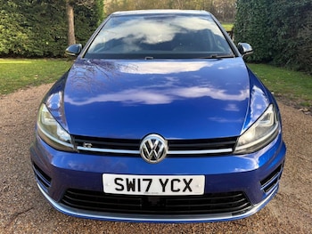 Used Volkswagen Golf 2017 for sale - 76699696: Photo