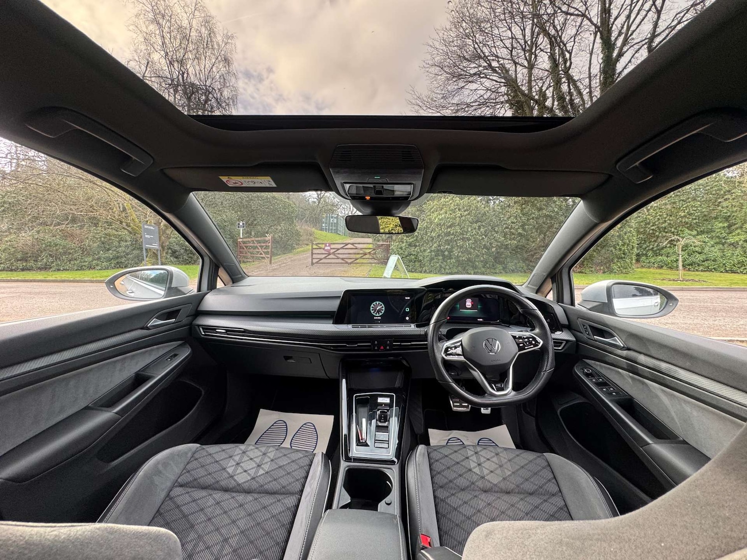 Used Volkswagen Golf 2023 for sale - 77299426: Photo 9