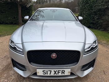 Used Jaguar XF 2017 for sale - 77889955: Photo