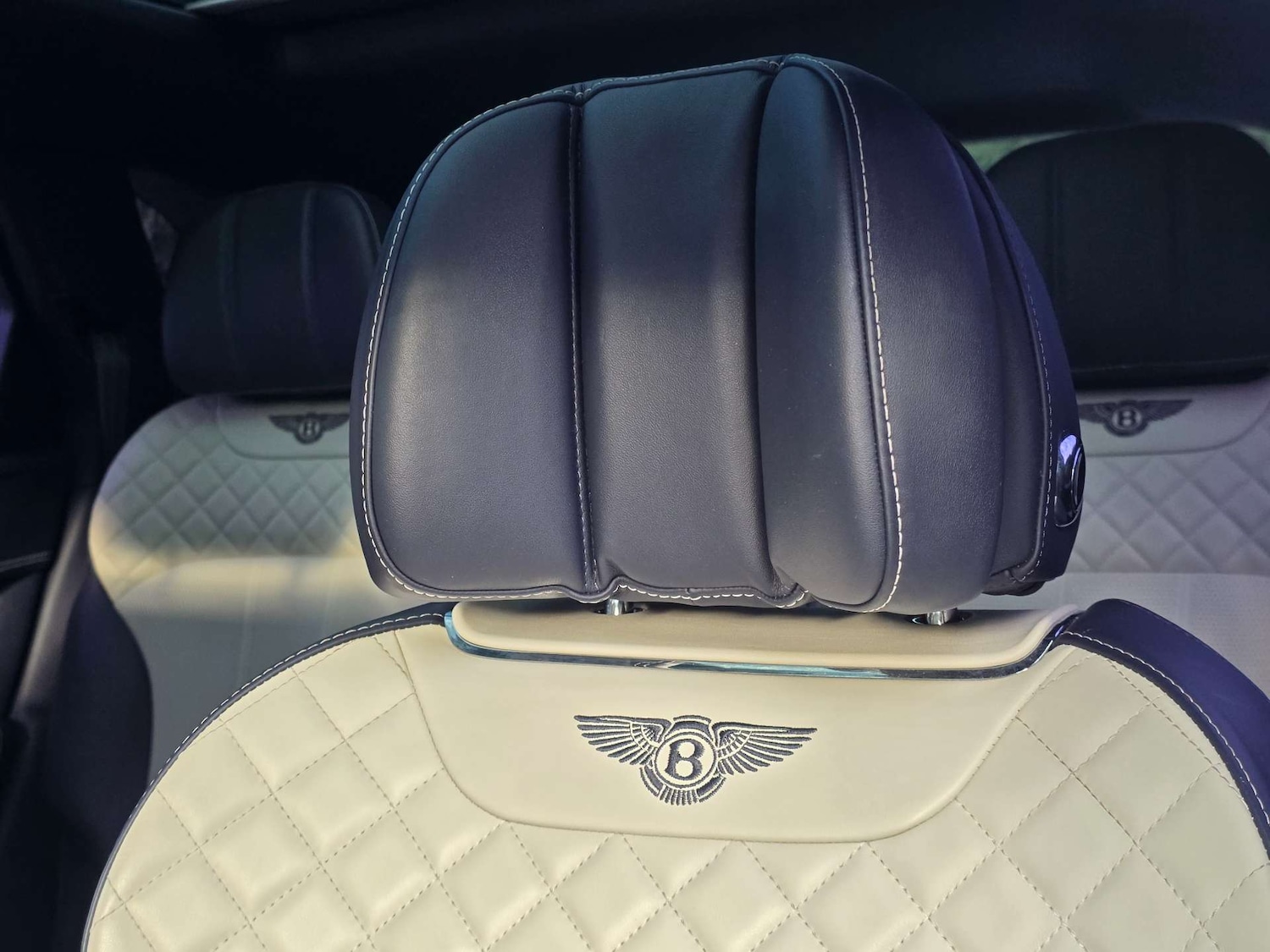 Used Bentley Bentayga 2017 for sale - 76000365: Photo 15