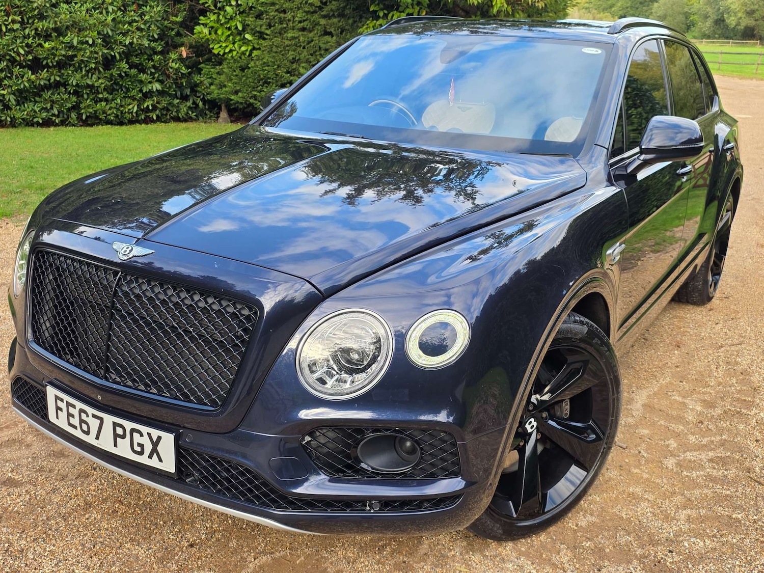 Used Bentley Bentayga 2017 for sale - 76000365: Photo 46