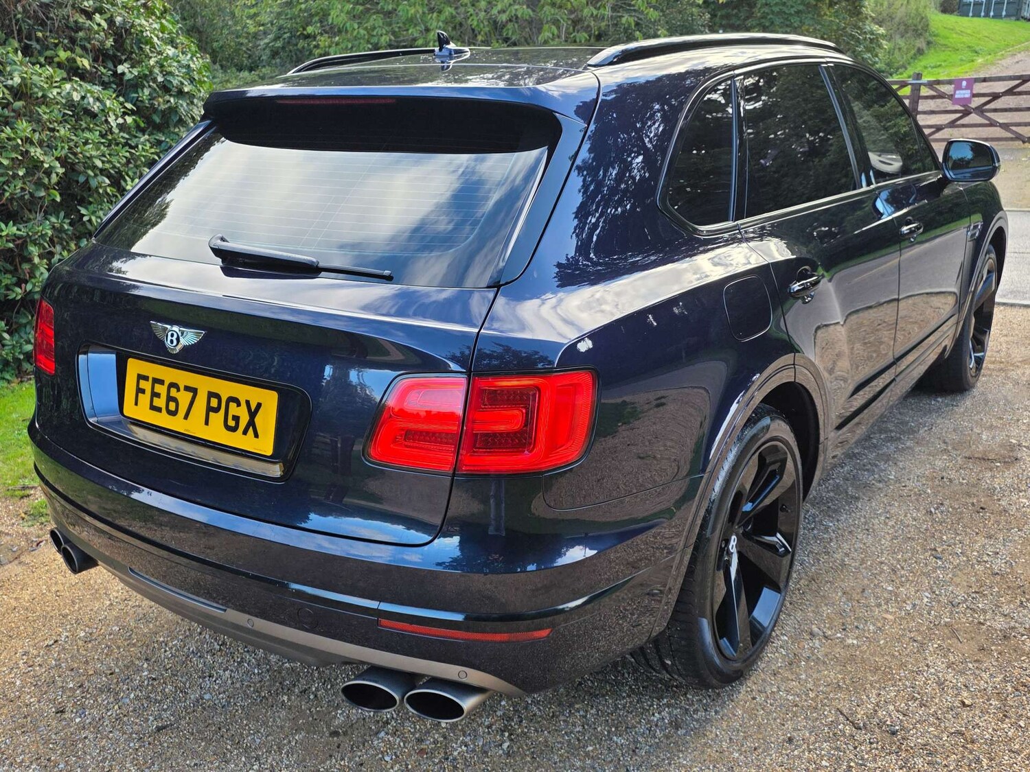 Used Bentley Bentayga 2017 for sale - 76000365: Photo 75