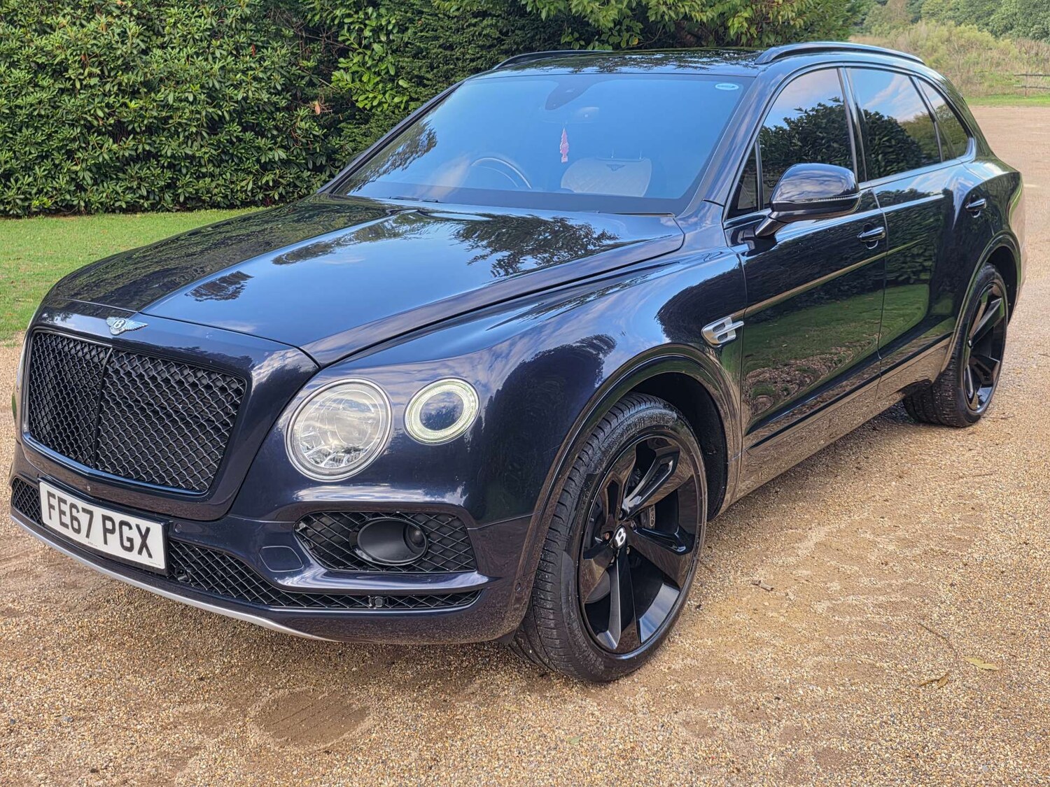 Used Bentley Bentayga 2017 for sale - 76000365: Photo 76