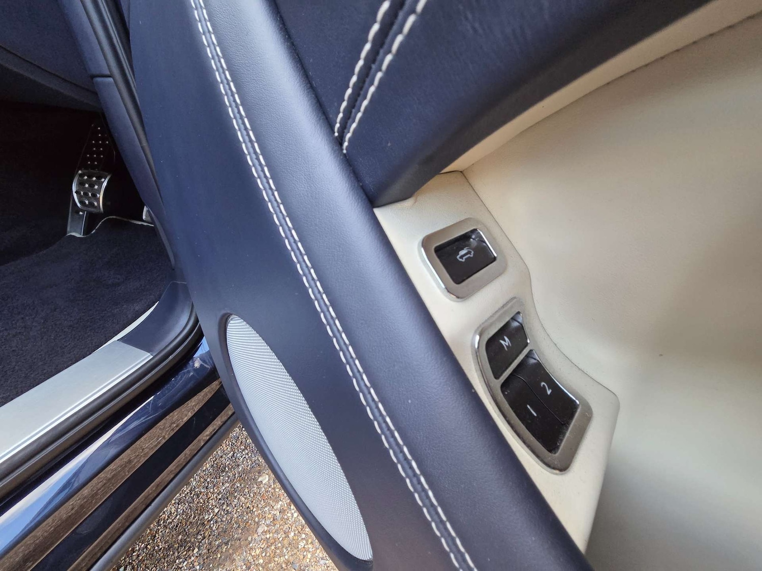Used Bentley Bentayga 2017 for sale - 76000365: Photo 83