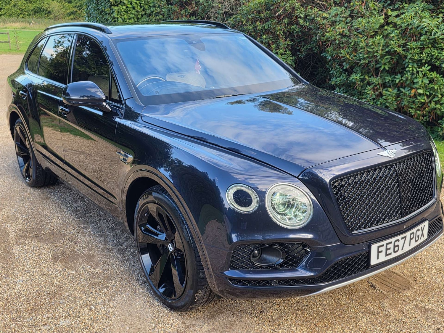 Used Bentley Bentayga 2017 for sale - 76000365: Photo 92