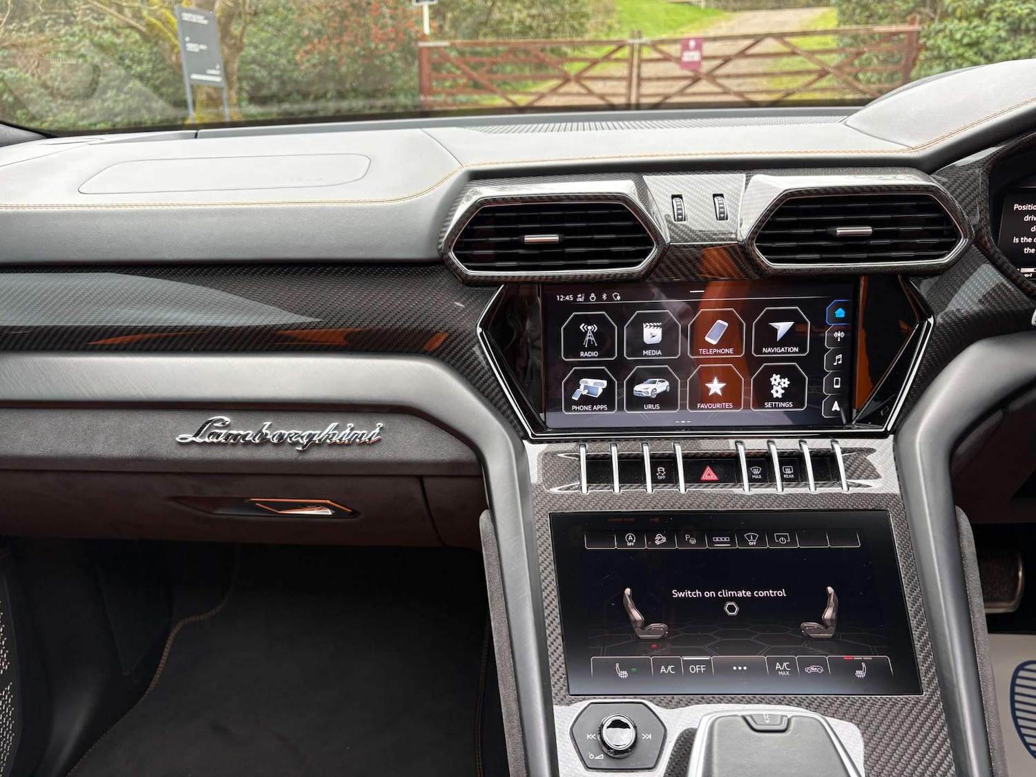 Used Lamborghini Urus 2022 for sale - 77902956: Photo 15