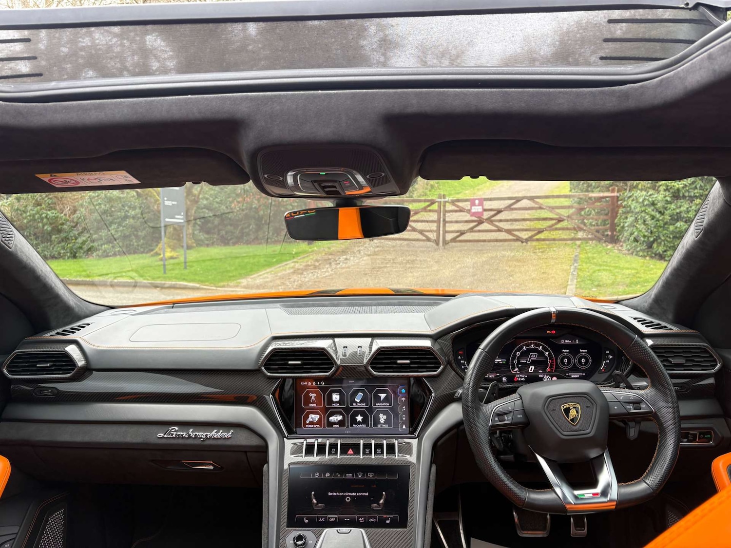 Used Lamborghini Urus 2022 for sale - 77902956: Photo 26