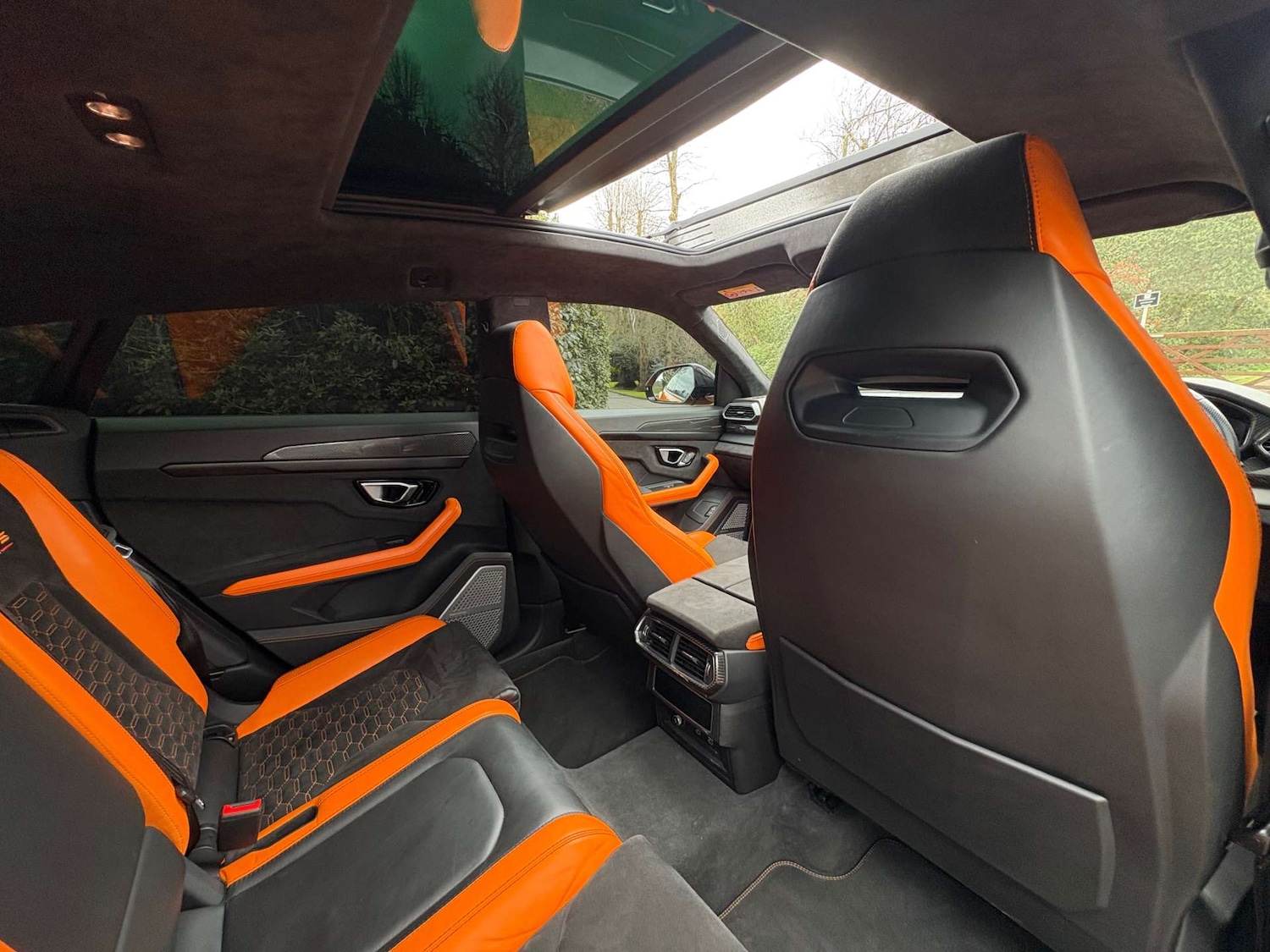 Used Lamborghini Urus 2022 for sale - 77902956: Photo 28