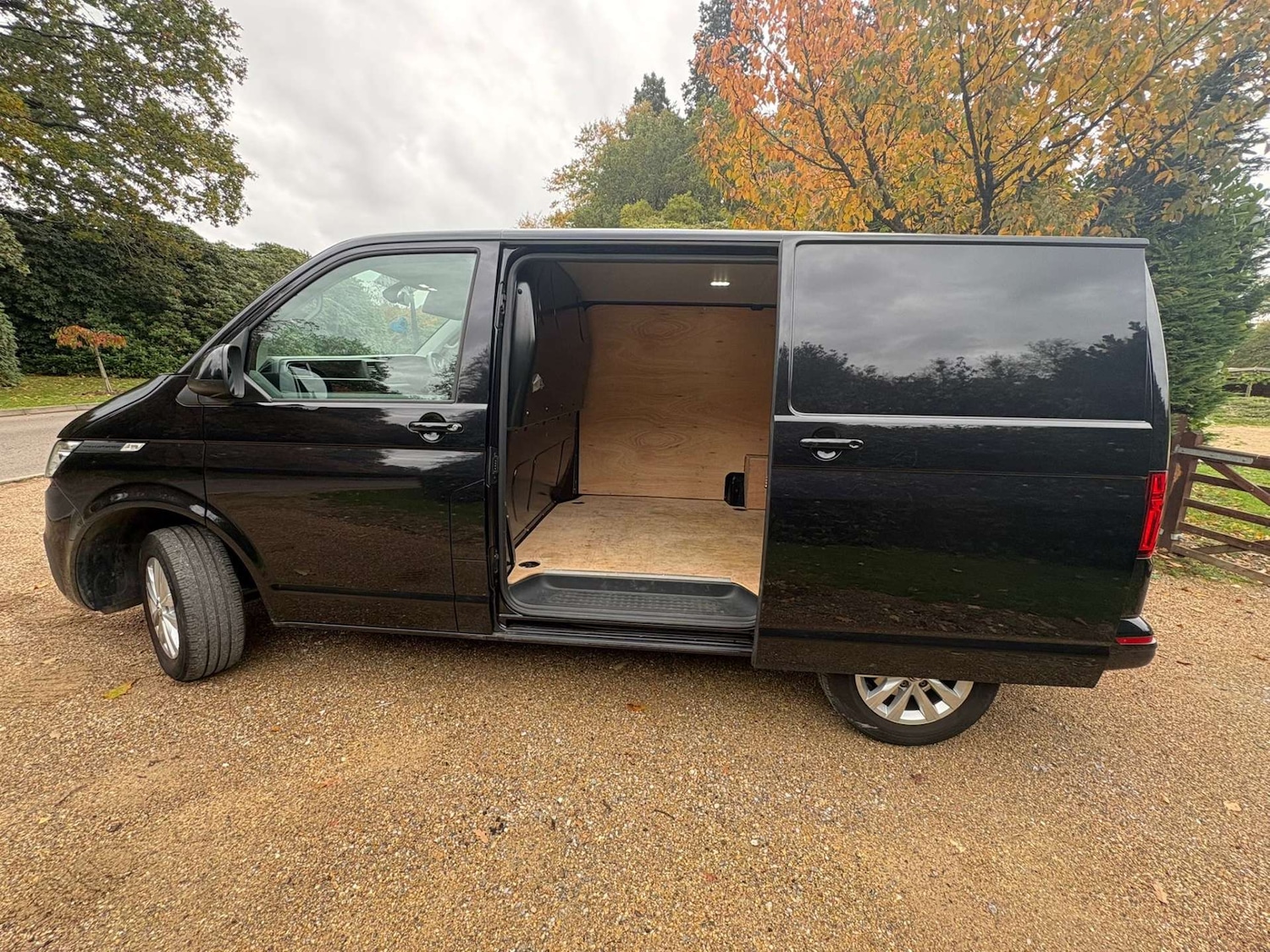 Used Volkswagen Transporter 2024 for sale - 76379441: Photo 20